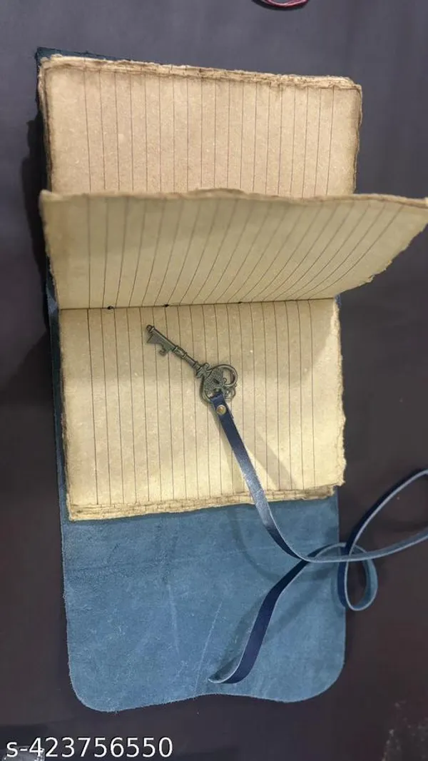 Vintage_Pure_Leather_Journal_With_Deckle_Edge_Line_Paper_6_8_Inch_200_Pages