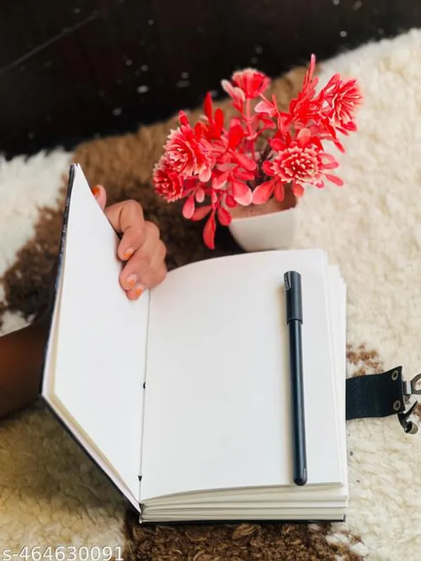 Flower_Printed_Diary_Notebook_With_Lock_Clasp_For_Gift_Office_Use_5_7_Inch_200_Pages_A5_Diary_Unruled_200_Pages
