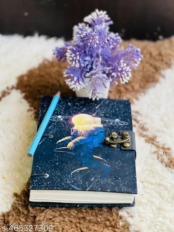 Astronaut_Printed_Diary_Notebook_With_Lock_Clasp_For_Gift_Office_Use_5_7_Inch_200_Pages_A5_Diary_Unruled_200_Pages