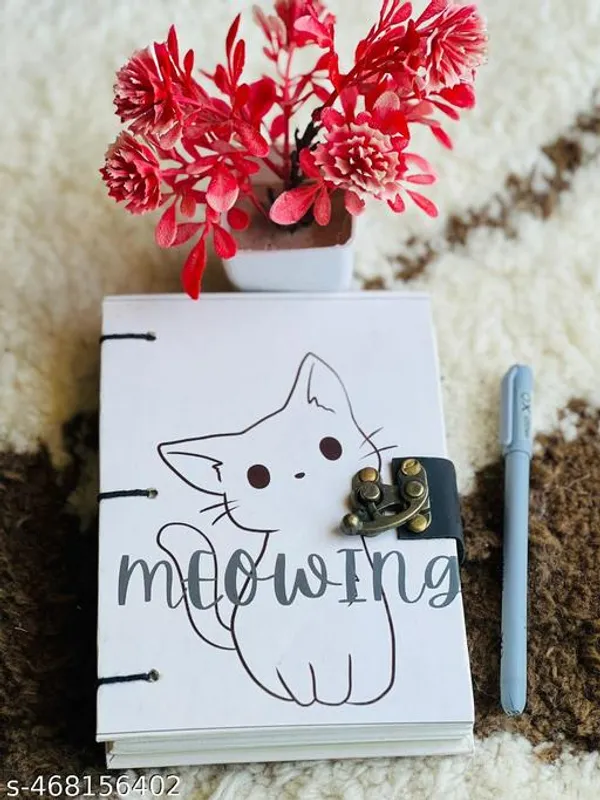 Trendy_Beautiful_Cute_Cat_Printed_Diary_Notebook_With_Lock_Clasp_For_Gift_Office_Use_5_7_Inch_200_Pages_A5_Diary_Unruled_200_Pages