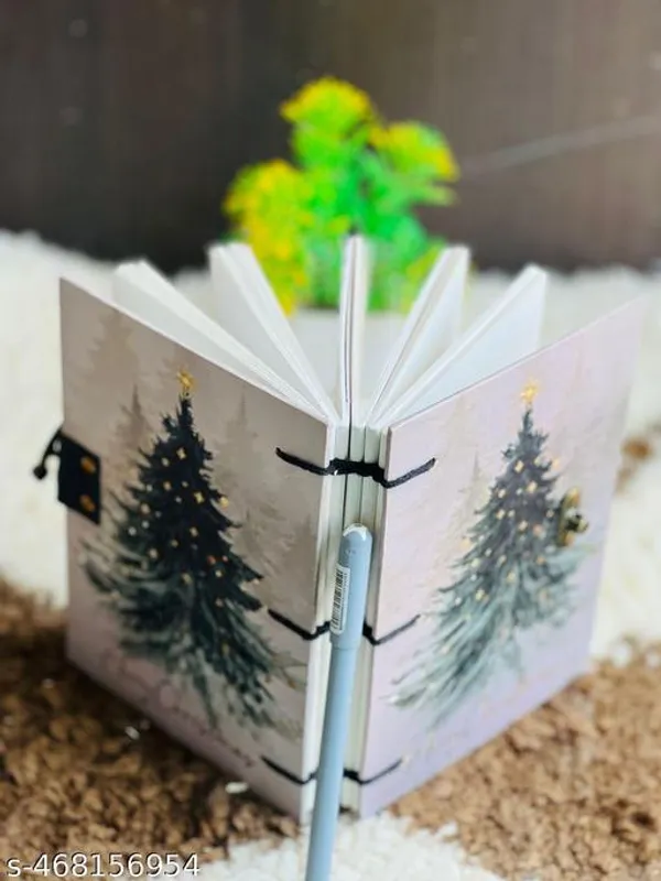 Christmas_Tree_Printed_Diary_Notebook_With_Lock_Clasp_For_Gift_Office_Use_5_7_Inch_200_Pages_A5_Diary_Unruled_200_Pages