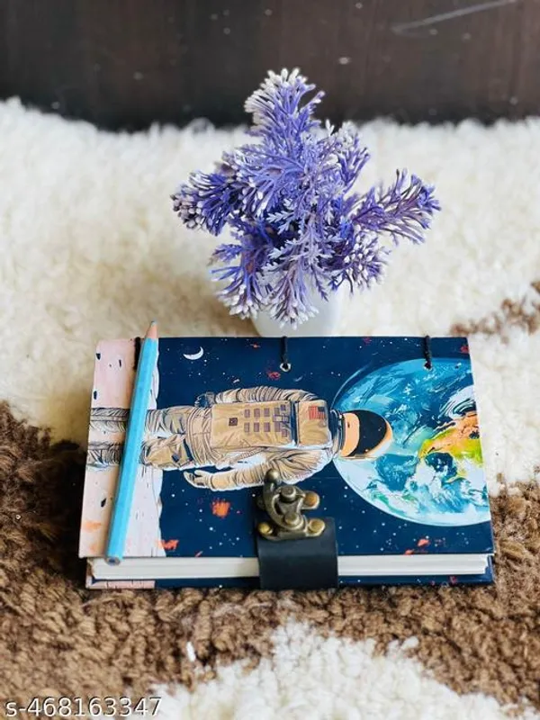 Astonaut_Earth_Printed_Diary_Notebook_With_Lock_Clasp_For_Gift_Office_Use_5_7_Inch_200_Pages_A5_Diary_Unruled_200_Pages