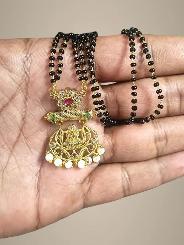 Gold_Alloy_Mangalsutra_For_Women