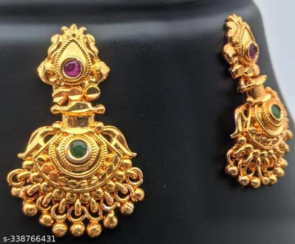 Gold_Alloy_Earrings_For_Women