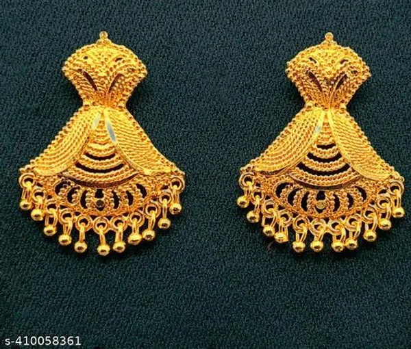Gold_Alloy_Earrings_For_Women