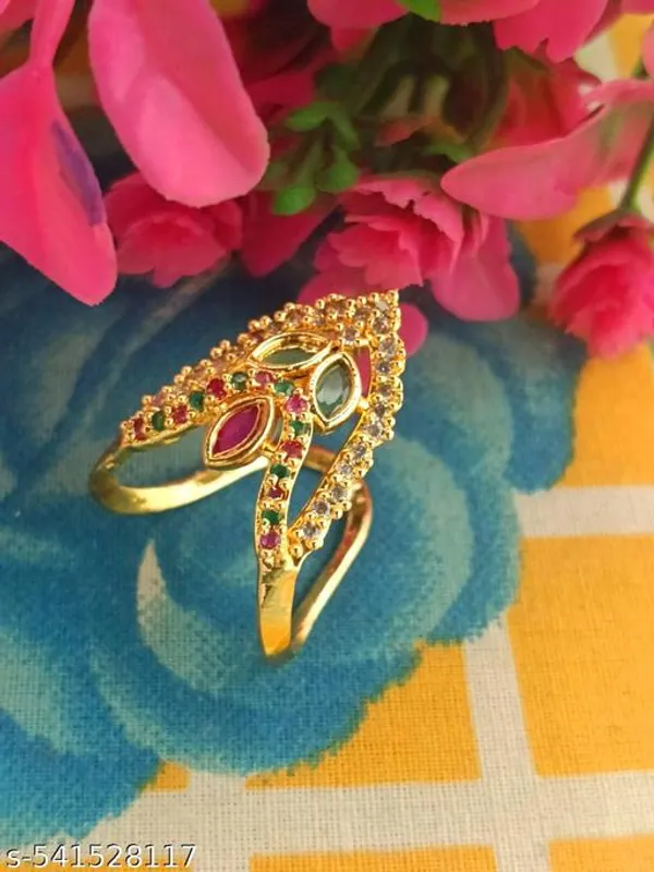 Gold_Alloy_Earrings_For_Women