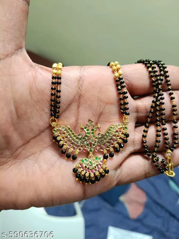 Gold_Alloy_Mangalsutra_For_Women