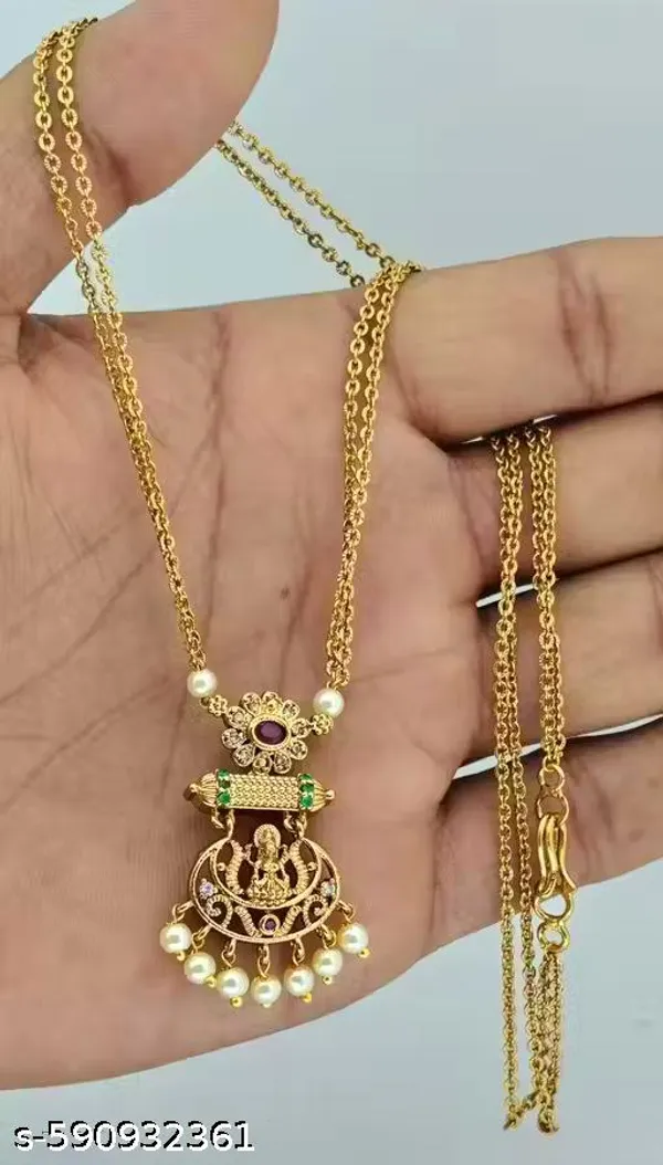 Gold_Alloy_Pendant_With_Chain_For_Women