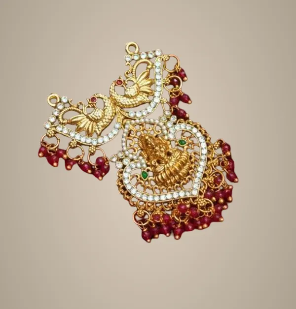 Gold_Alloy_Pendant_For_Women