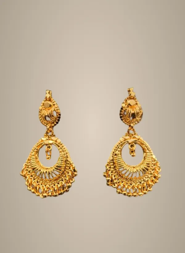 Gold_Alloy_Earrings_For_Women