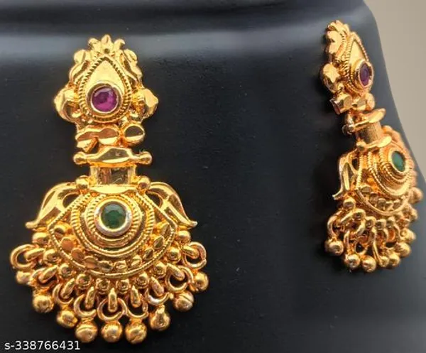 Gold_Alloy_Earrings_For_Women