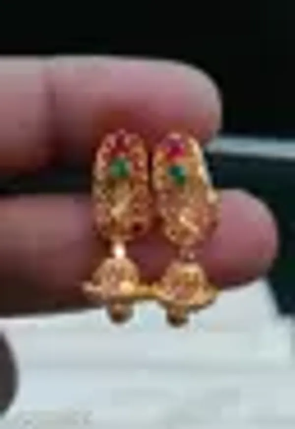 Gold_Alloy_Earrings_For_Women
