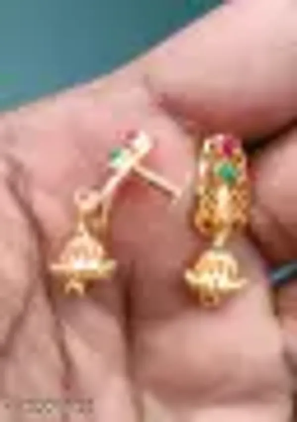 Gold_Alloy_Earrings_For_Women