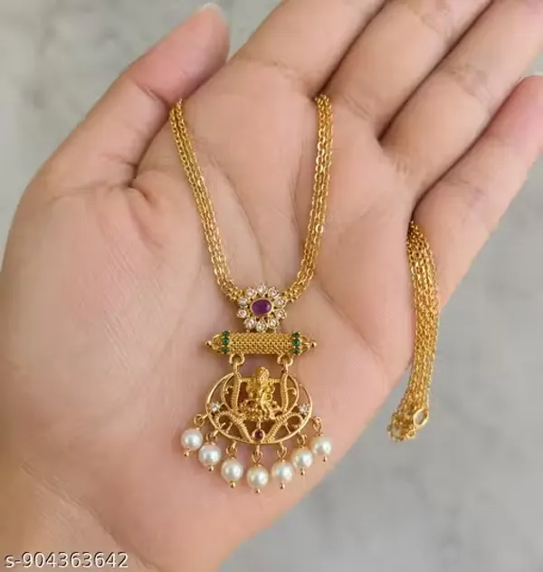 Gold_Alloy_Pendant_With_Chain_For_Women