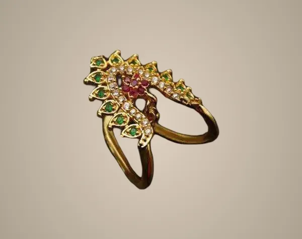 Gold_Alloy_Ring_For_Women