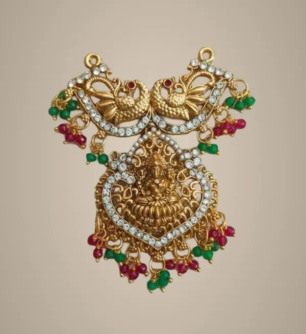 Gold_Alloy_Pendant_For_Women