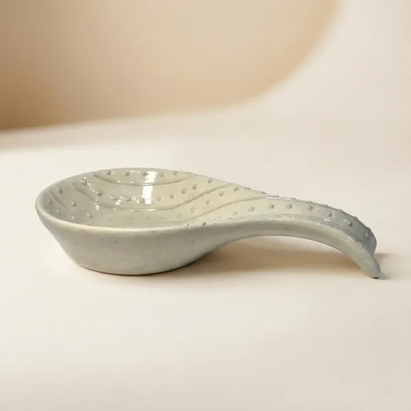 Handcrafted_Dot_Texture_Spoon_Rest