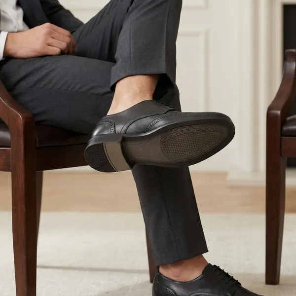 Black_Leather_Derby_Shoes_For_Men