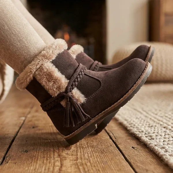 Brown_Leather_Kids_Winter_Boots_For_Kids