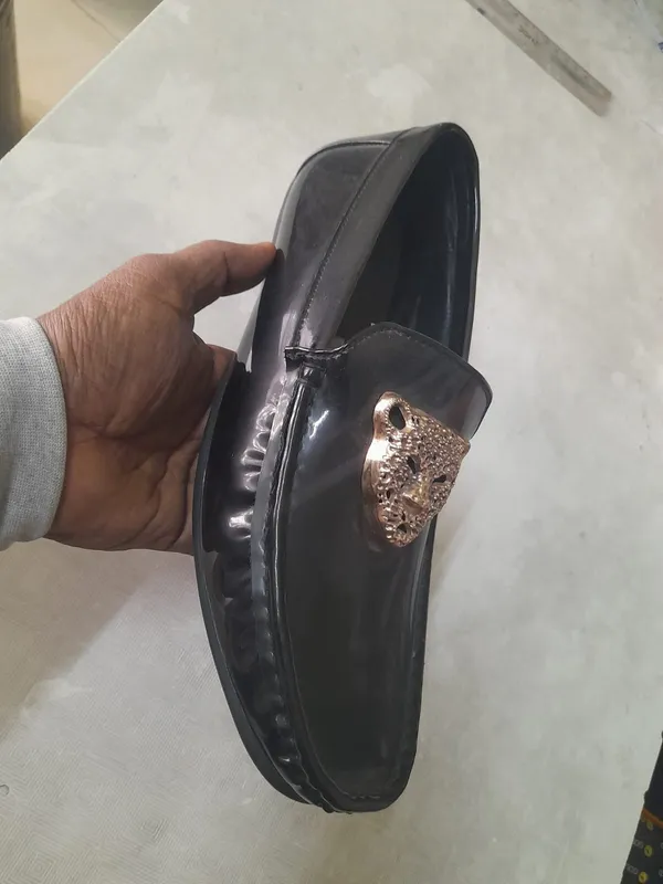 Black_Genuine_Leather_Leather_Loafers_For_Men