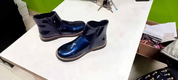 Navy_Blue_Leather_Chelsea_Boots_For_Kids