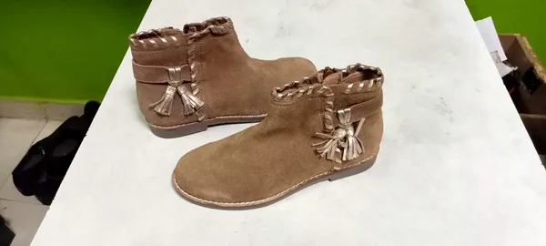 Tan_Suede_Leather_Kids_Ankle_Boots_Suede_For_Kids