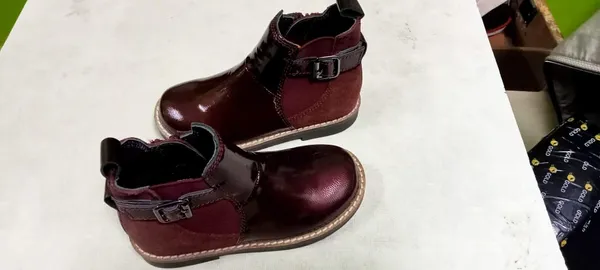Maroon_And_Burgundy_Leather_Girls_Ankle_Boots_For_Girls