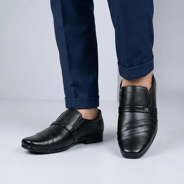 Black_Synthetic_Leather_Formal_Slip_On_Shoes_For_Men