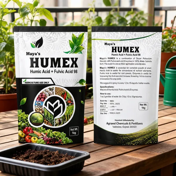 Brown_Soil_Based_Fertilizer_Apply_To_Soil_According_To_The_Recommended_Dosage