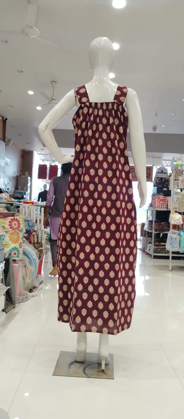 Maroon_Cotton_Floral_Print_Nighty_For_Women