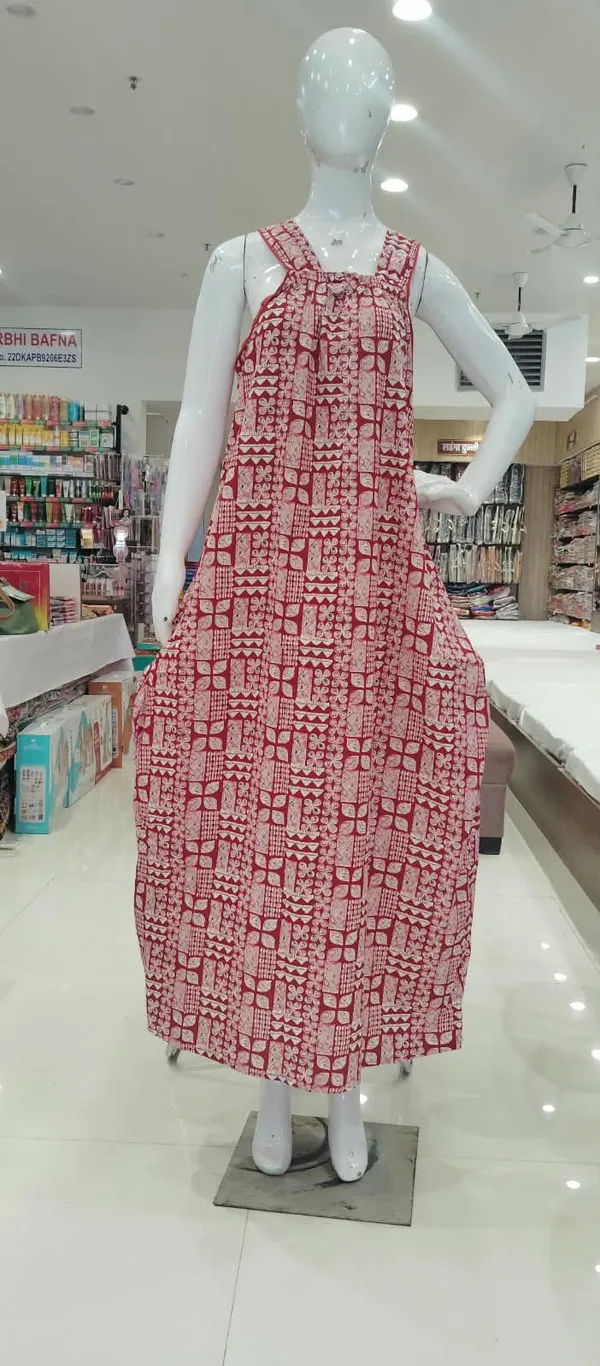 Maroon_And_Beige_Cotton_Floral_Print_Nighty_For_Women