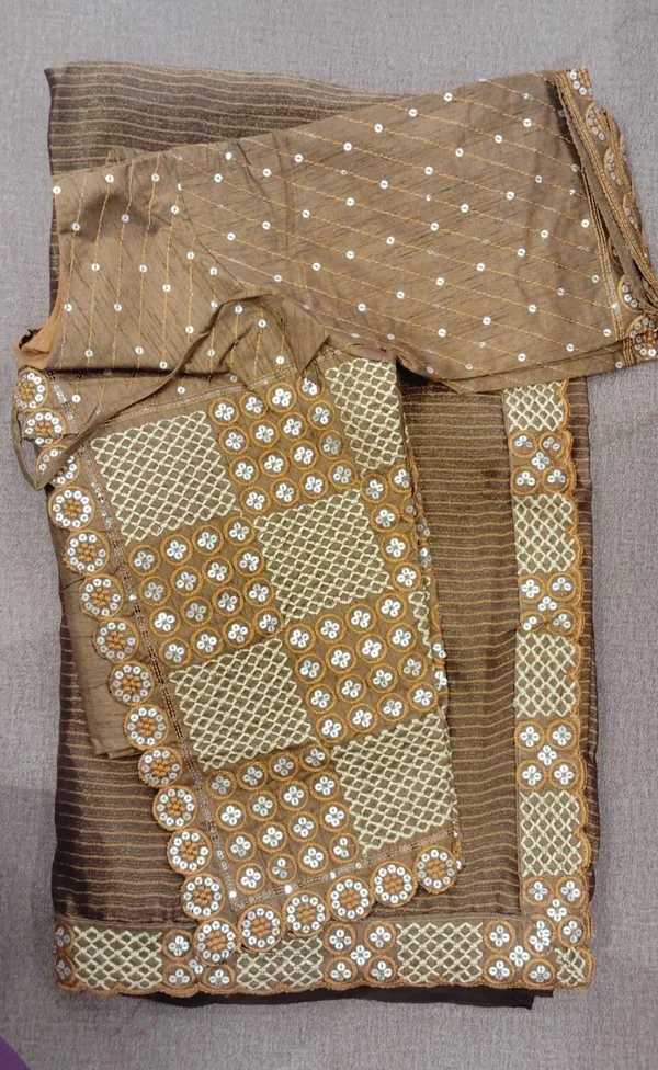 Golden_Saree_with_Mirror_Work_Border_and_Pearl_Embellishments_Saree_With_Blouse_Piece_For_Women