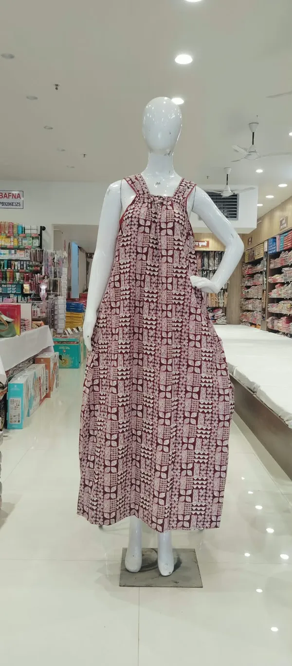 Maroon_And_Beige_Cotton_Floral_Print_Nighty_For_Women