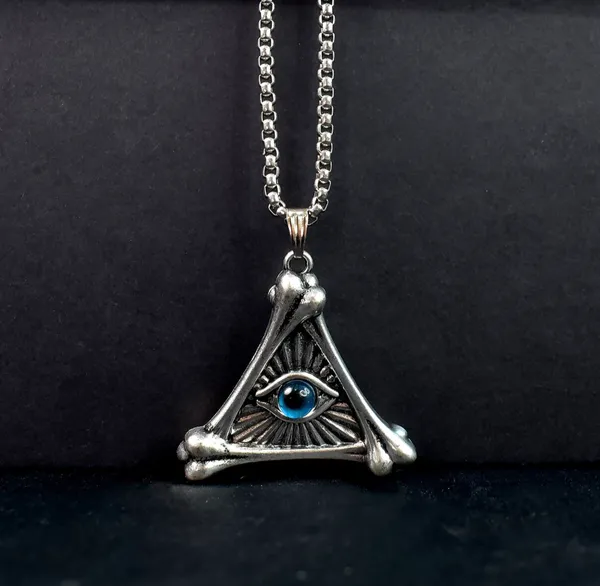 Evil_Eye_Triangle_Pendant_Necklace_With_Silver_Chain