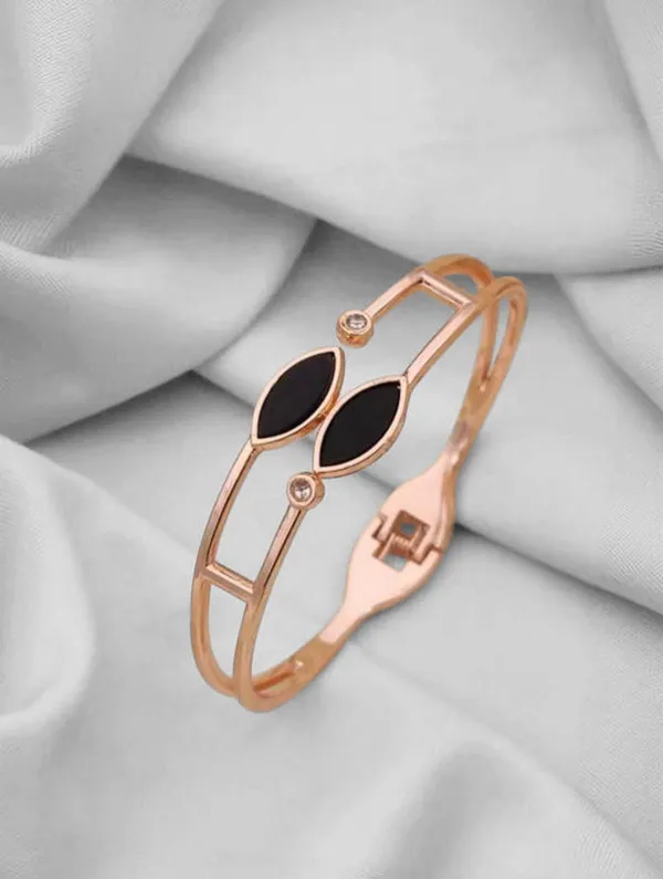 Gold_And_Black_Premium_Brass_Bracelet_For_Women