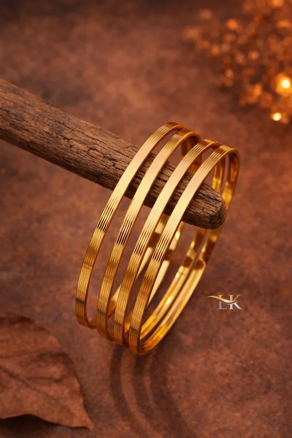 Gold_Premium_Brass_Bangle_For_Women