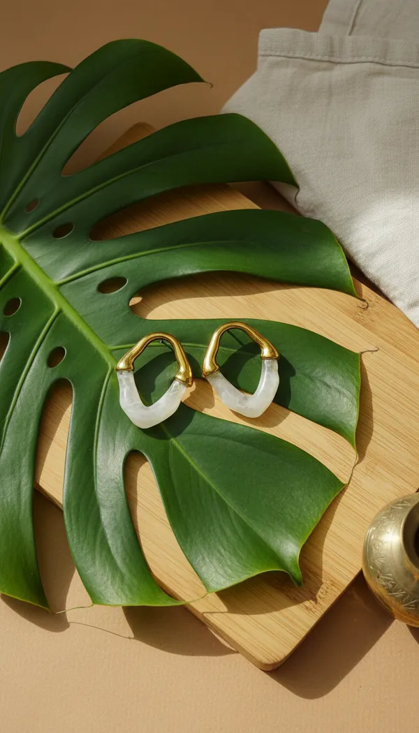 Moonlit_Gold_Earring