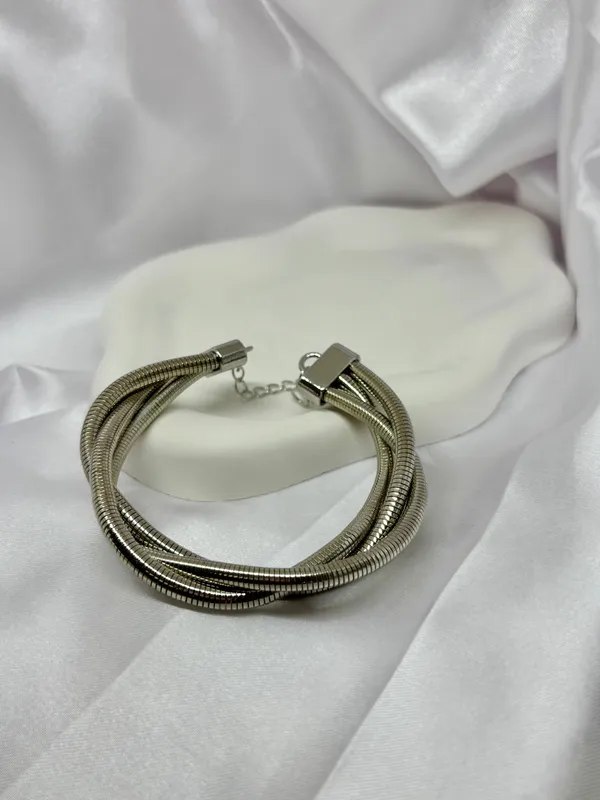 Retro_Roaring_Tide_Silver_Handcuff