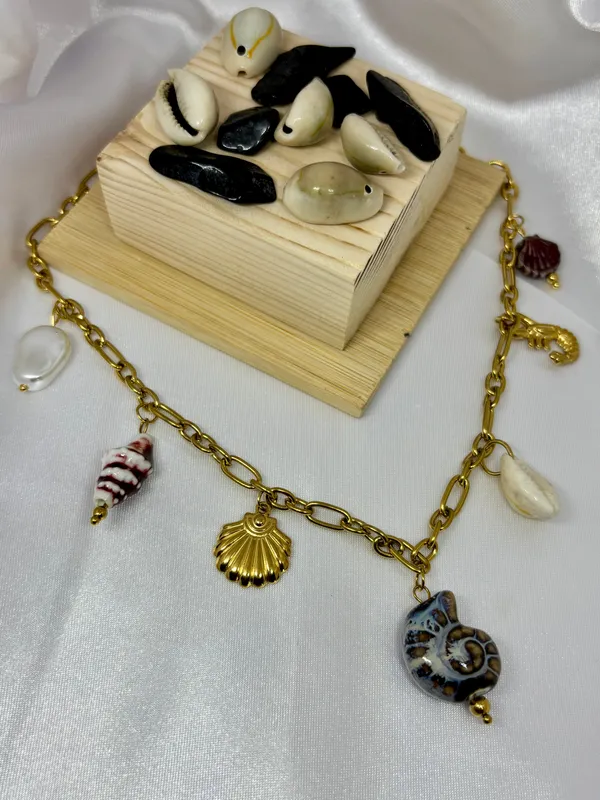 Coastal_Glam_Gold_Neckchain