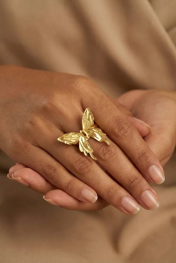 Bella_Gold_Butterfly_Ring