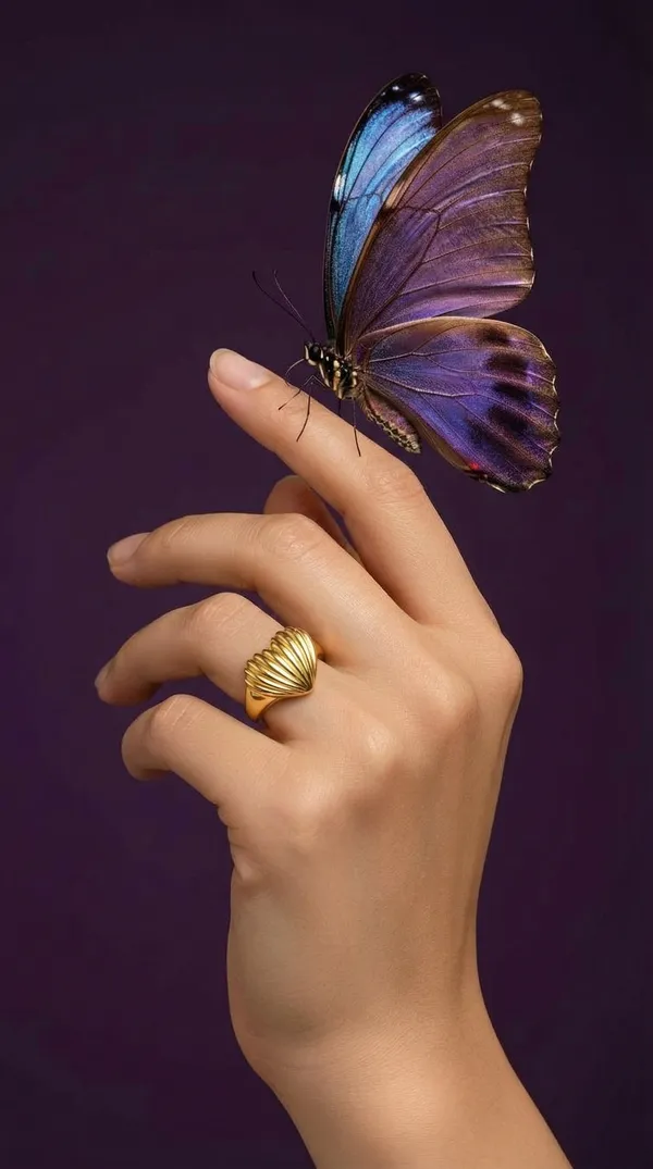 Bella_Gold_Shell_Ring