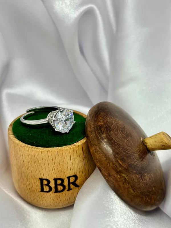 Queen_Victoria_Ring