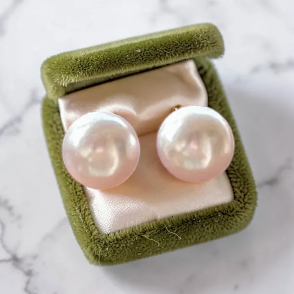 THREE_MOOD_EARRINGS_STACK