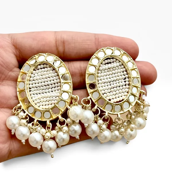 Moti_Aaina_Jhumka