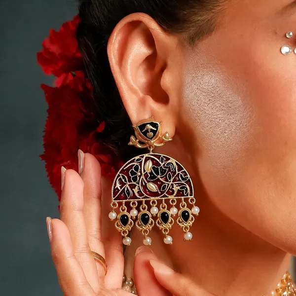 Shaahi_Lal_Meenakari_Dastak_Jhumka