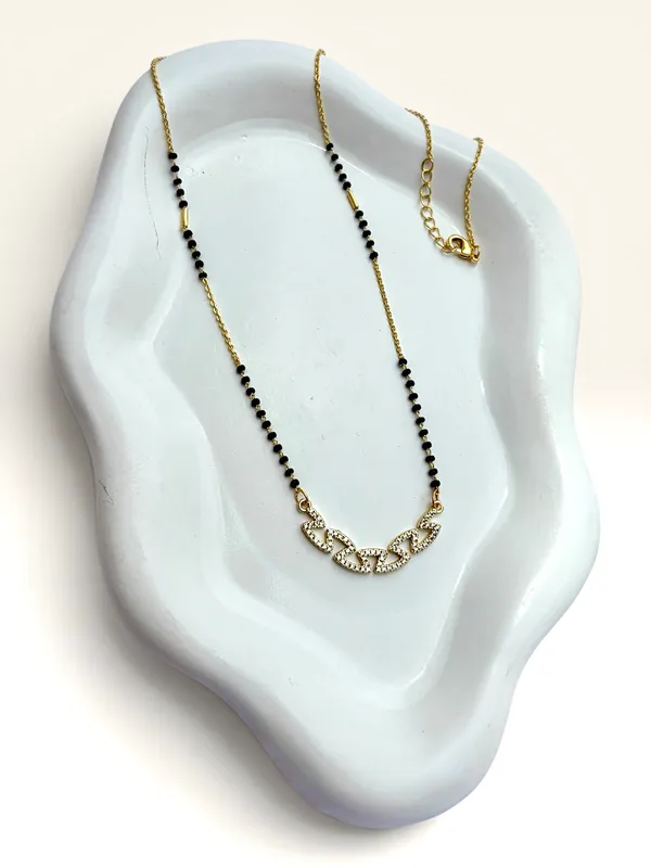 Golden_Vow_Wave_Mangalsutra