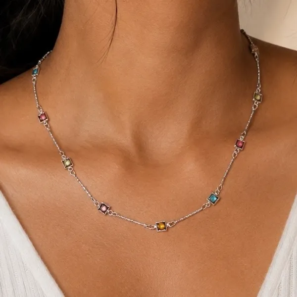 NOOR_-_E-_FIZA_SILVER_NECKCHAIN