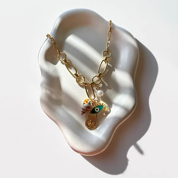 NAZAR_NOOK_GOLDEN_NECKCHAIN