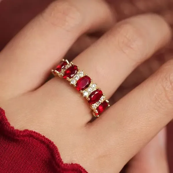 LAL_ISHQ_GOLDEN_DIAMOND_RING