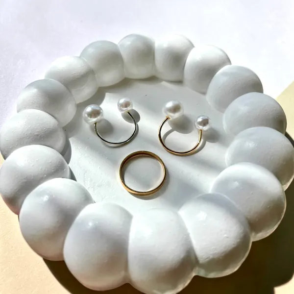 SILVER_&_GOLD_PEARL_RINGS_STACK